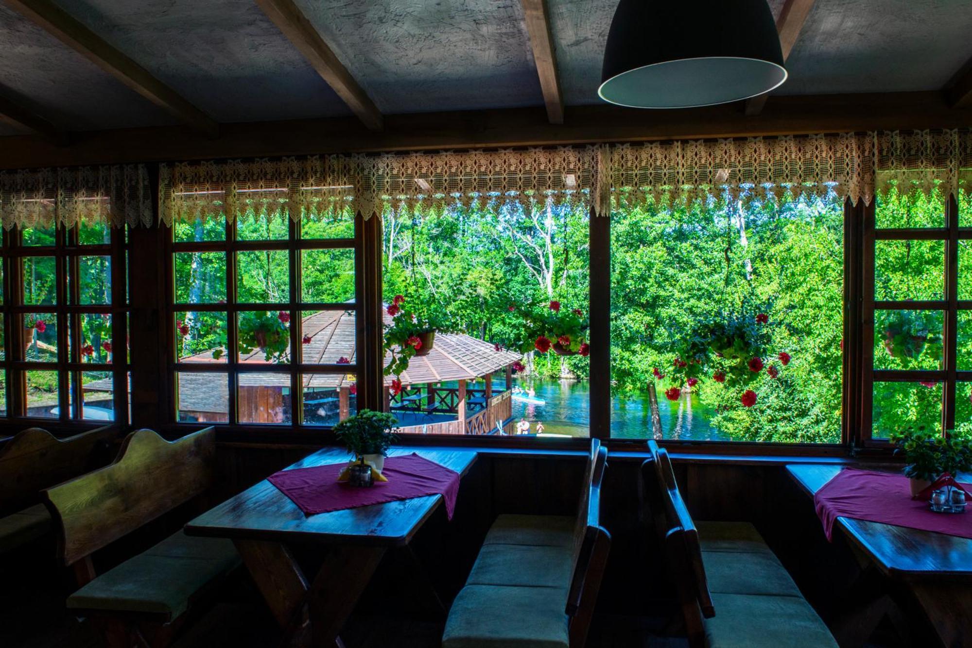 Krutyń Karczma Zacisze Bed & Breakfast エクステリア 写真